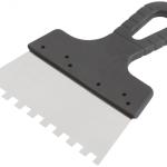 Шпатель 8х8мм 150мм, нержавеющий зубчатый с пластмассовой ручкой, FIT,06618